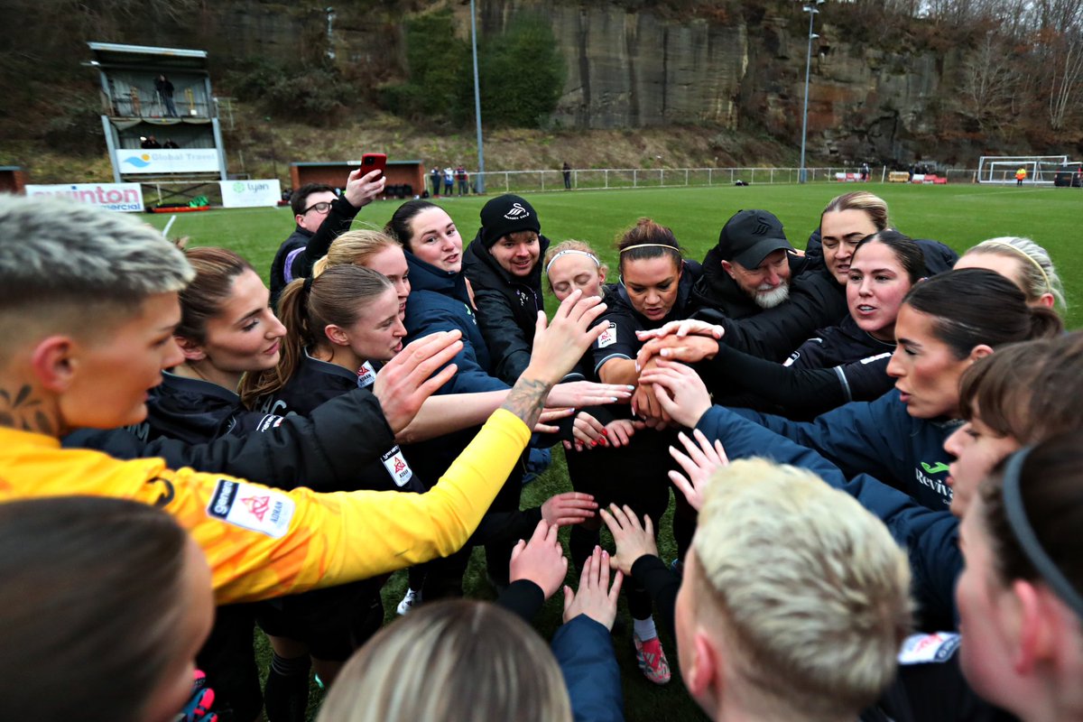SwansWomen's tweet photo. 𝑭𝑰𝑵𝑨𝑳𝑰𝑺𝑻𝑺 🏆 https://t.co/KYbl5ZH1kv