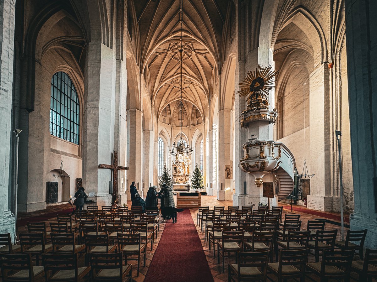 The Pulpit dates back to the year 1736 - was actually taken from the Franciscan monastery church in Frankfurt Oder - which was turned into a concert hall in 1971.