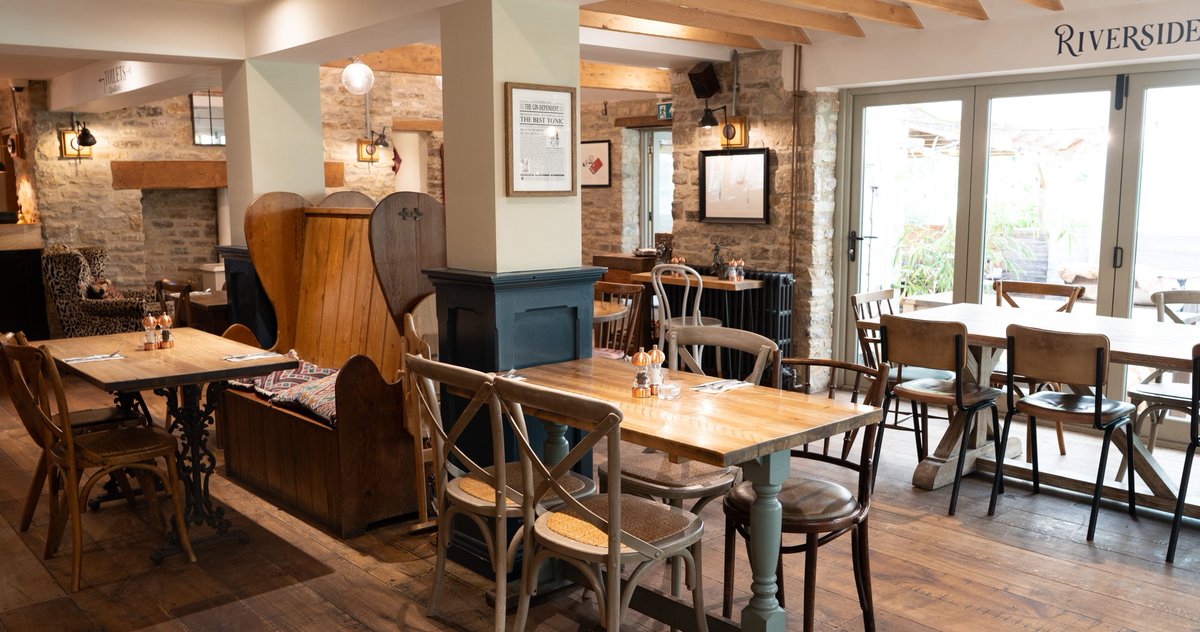 Welcome to The Litton, where riverside views meet rustic elegance 🌿✨⁠
⁠
Whether you're catching up with friends or savouring a dish from our seasonal Winter menu, it's the perfect place to unwind and indulge.⁠