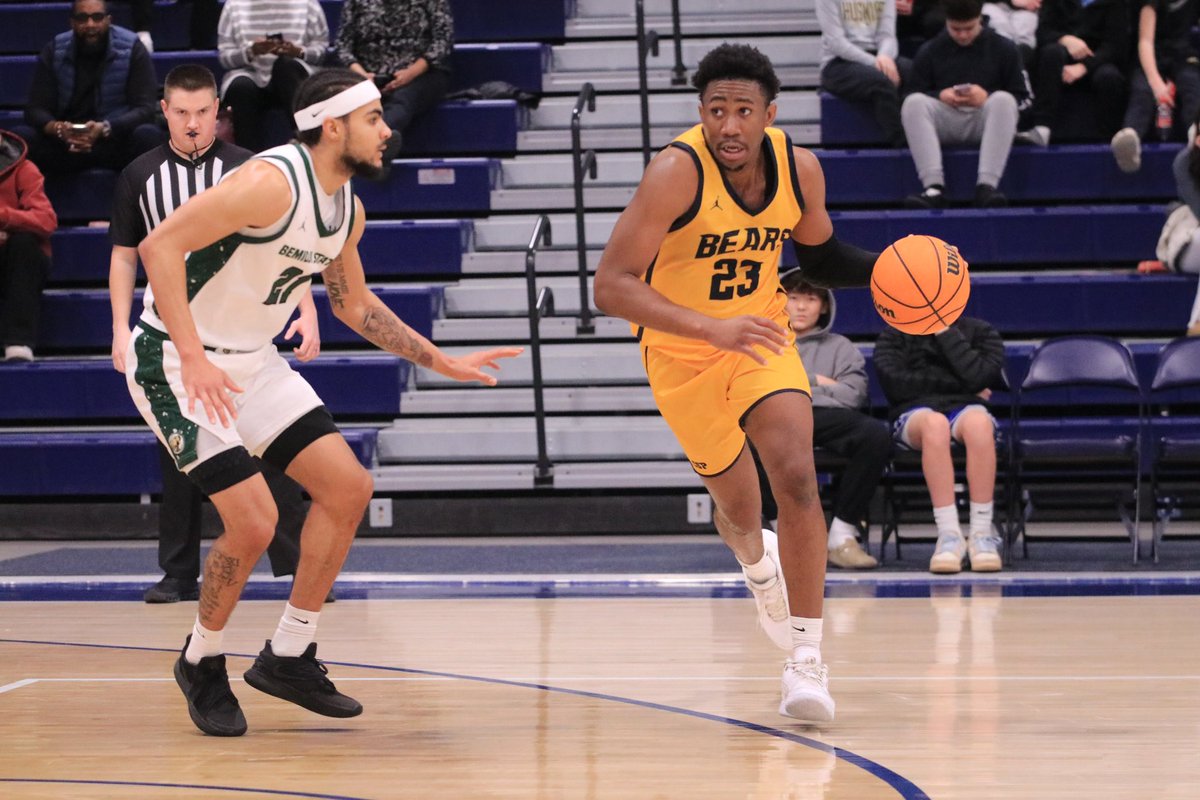 CSPBearsMBB's tweet photo. 🧹🧹🧹 #bedifferent #bearculture https://t.co/bAKStCIiMs