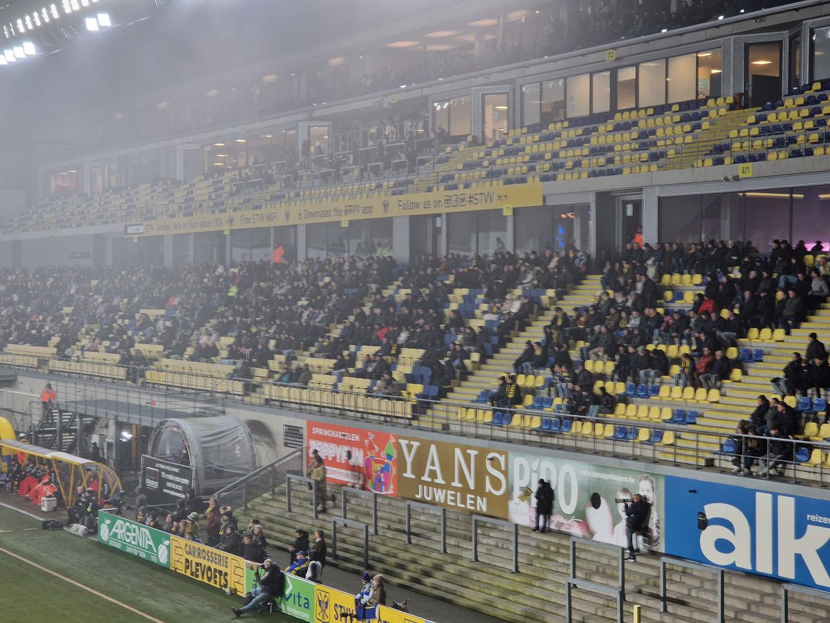 ⚽️ 🇧🇪 <a href="/stvv/">STVV</a> - <a href="/Standard_RSCL/">Standard de Liège</a> in de <a href="/ProLeagueBE/">Pro League</a> (1e Klasse A) 

🏟 'Stayen' in #SintTruiden 

#groundhopping #groundspotting #footballgrounds #footballculture #STVV #StandardLiège #Liège #STVSTA