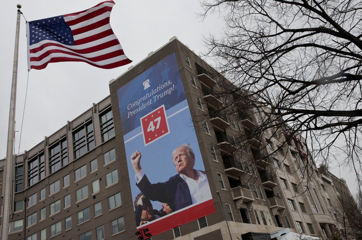 TelemundoNews's tweet image. 🔴 #LiveBlog |  Se espera que Elon Musk y Hulk Hogan hablen este domingo en el mitin de Trump. 

🔗 tlmdo.co/3PGizZh

#Inauguration2025