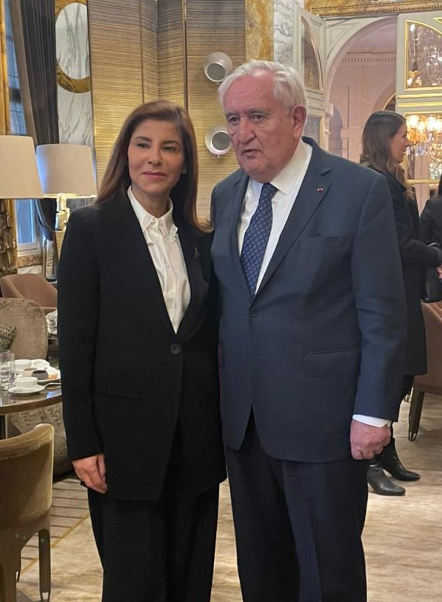 allianceMRFR's tweet photo. 🇲🇦🤝🇫🇷 Samira Sitail était l'invitée d’une conférence organisée par "la Fondation Prospective et Innovation" que préside l’ancien Premier ministre français, Jean-Pierre Raffarin https://t.co/IEADoB9hCq