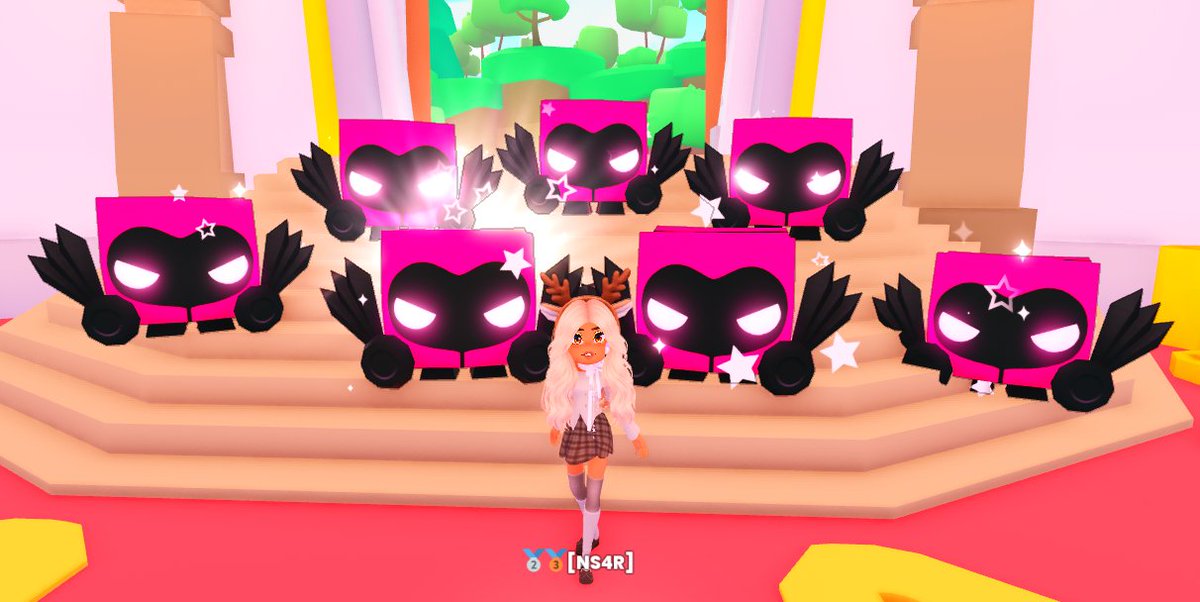 Who wants one of my HUGE guard babies?? 

-LIKE
-FOLLOW ME <a href="/MissCozyVibes/">Miss CozyVibes</a> &amp; <a href="/MissCozyTrades/">Miss CozyTrades</a> 
-RETWEET
-COMMENT USERNAME

Will draw <a href="/7pm/">Huong Le</a> CST 1/20/25 #PetSimulator99