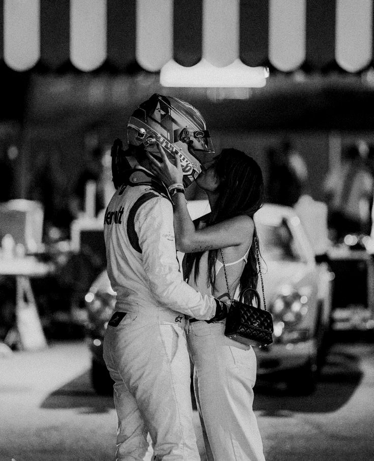 ArthurDleon's tweet photo. ᅠᅠ

                                    My girl ❤️‍🔥
                    ( @FASHI0NFATALITY ) ᅠᅠ

ᅠᅠᅠᅠ
ᅠᅠ https://t.co/cApjLZlLK9