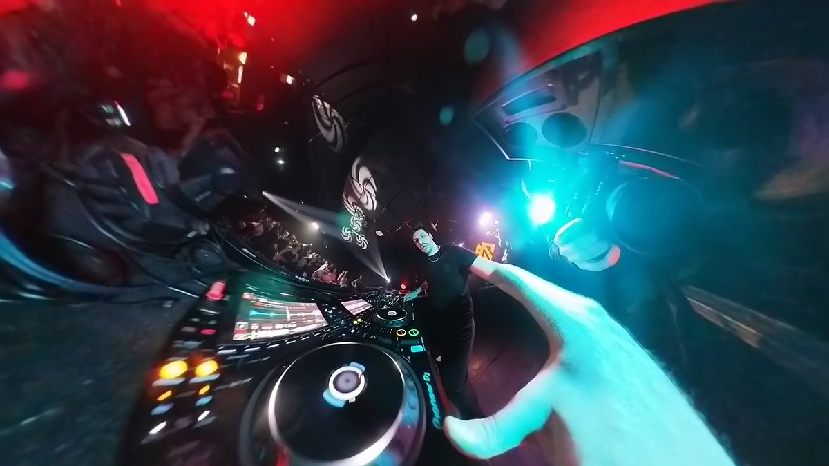 POV : you're a CUE button