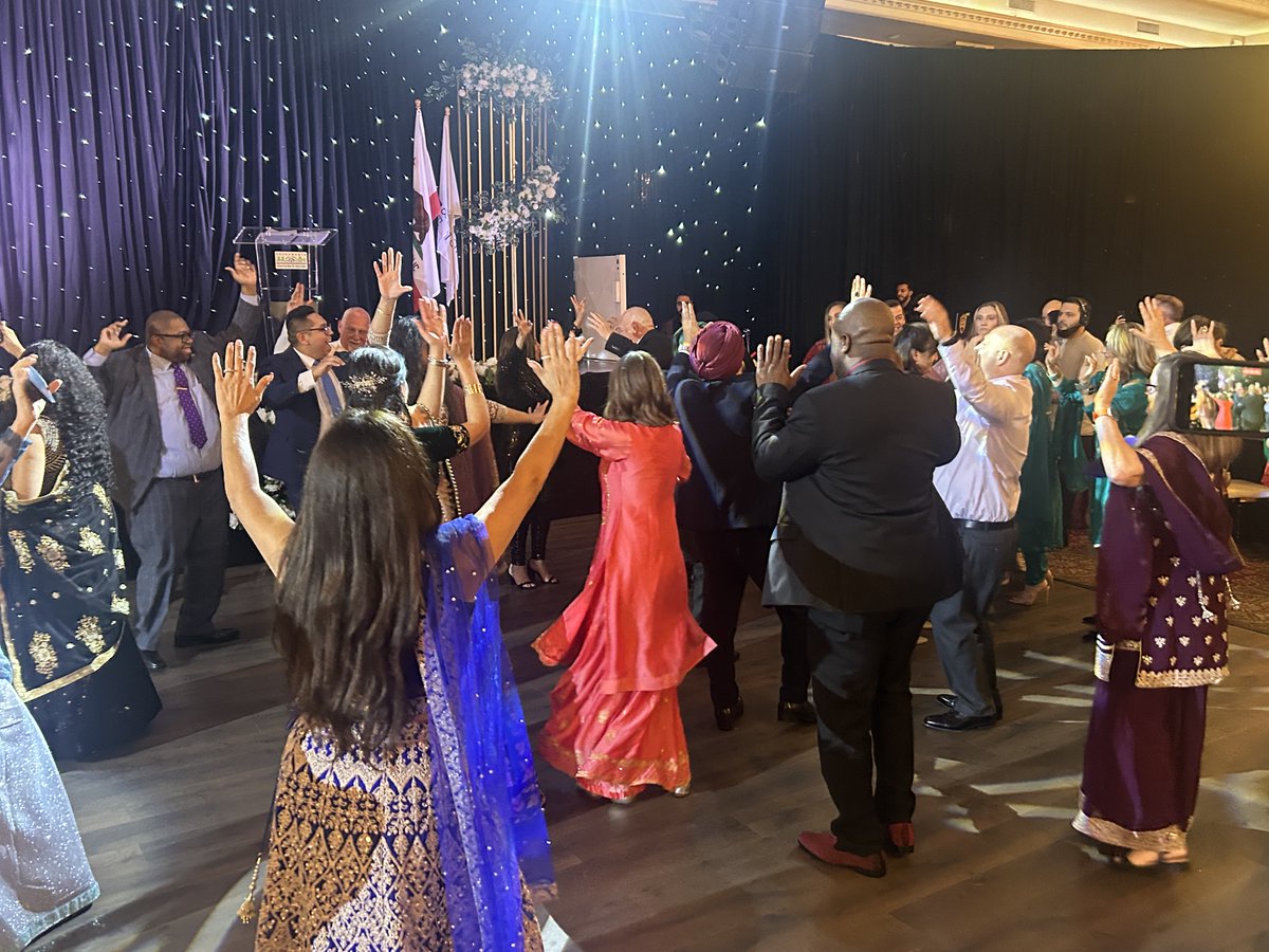 A time was had, congratulations to all the Sacramento Area Relator officers that were recently installed. Big Congratulations to New SAR President Breeze Singh.