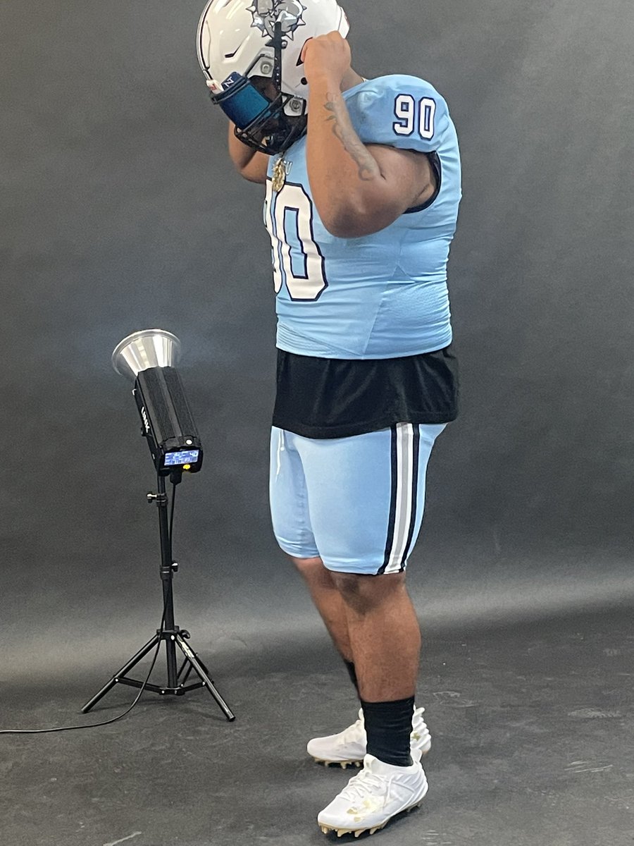 It's crazy looking back how far I came not just as a player but as person. Continuously striving for improvement in academic, in the weight room, on &amp; off the field. That's what you call growth! #AGTG 

<a href="/YellowjacketsFB/">Choctaw Football</a> <a href="/RecruitingCHS/">Choctaw Football Recruiting</a>