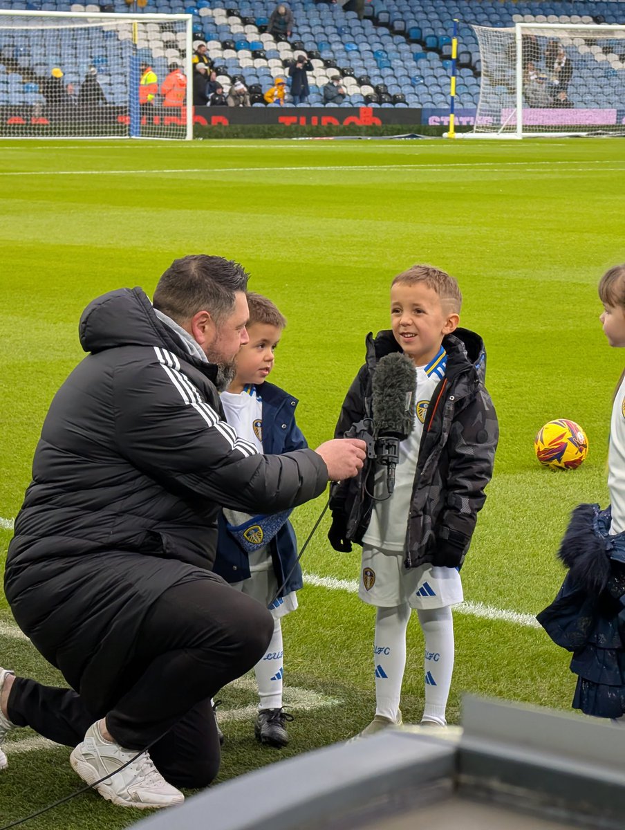 brookesy187's tweet photo. My boys had an incredible day as mascots today. The players and everyone at the club were absolutely superb with them. Big shout out to @LeighNicholson who made them feel like they were on match of the day. #lufc #alaw #lufcfamily https://t.co/zLJDYC45ke
