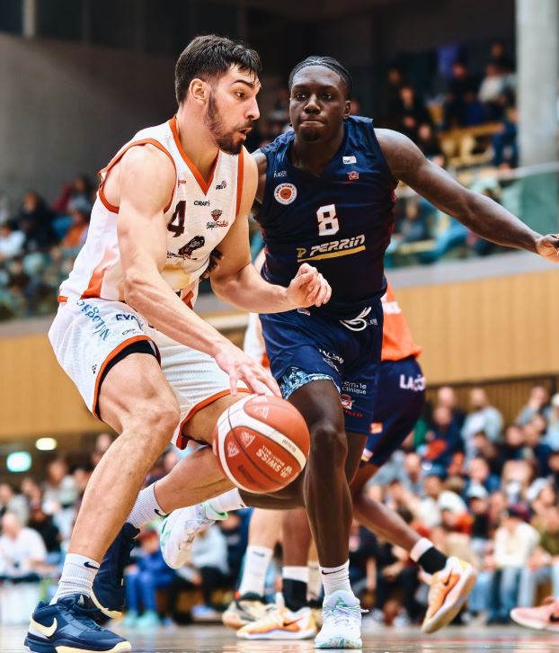 TangramSports's tweet photo. Dylan Painter @dpaint4234 made an impact with 12 points and 6 rebounds including 16 efficiency for @GeneveLions at Fribourg Olympic in @Swiss_Basket

#TangramSports 
#FollowYourDreamsWithUs https://t.co/28R20sY1nP
