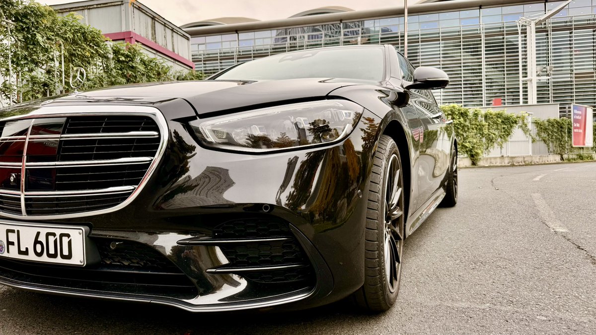 Frankfurt Limousines tweet media