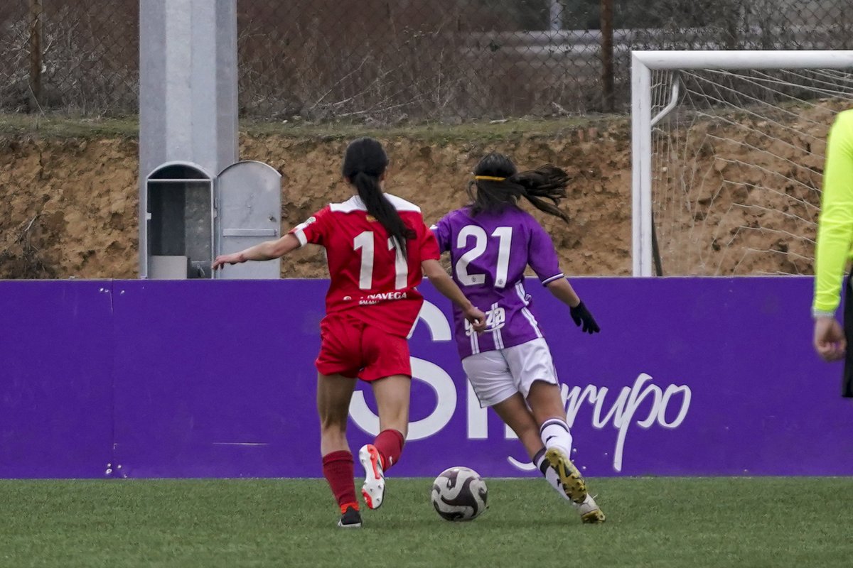 RVfemenino's tweet photo. 💜🙌🏻 ¡Triunfo de nuestro filial!

Las de Ali Carranza se impusieron (3-2) al @CDNavega en esta jornada 15 en Gonalpi.

⚽️ Los goles de Carmen, Gago y Jimena permiten recuperar la sexta posición.

#pucela #RVFemenino https://t.co/hDunxFOCkc