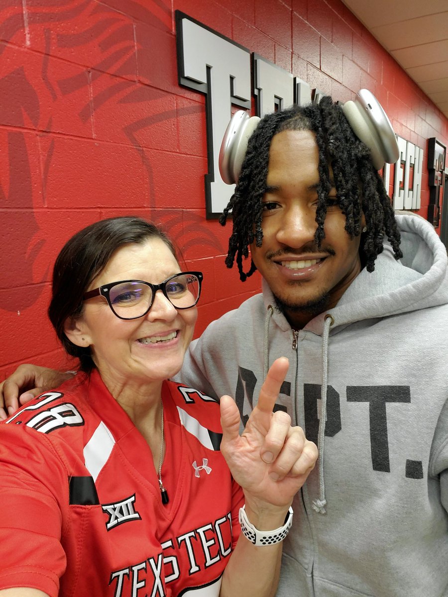 Ms.Shelton Ŧ tweet media