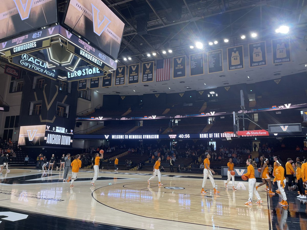 Cora Hall tweet media