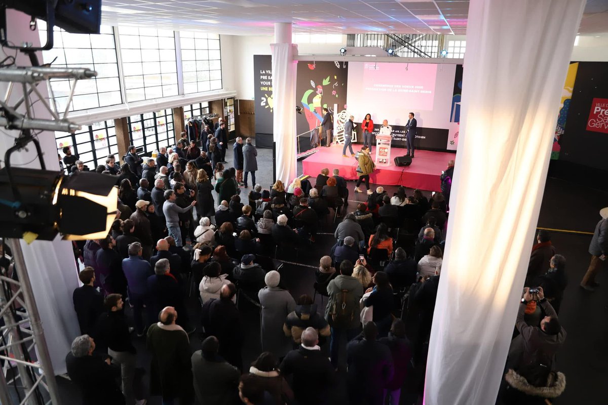 Ce matin, avec les militant·e·s socialistes pour les vœux de la Fédération de Seine-Saint-Denis.

2025 sera une année de combats, dans l’unité des socialistes et le rassemblement de la gauche et des écologistes. 

Pour préparer les victoires futures lors des prochaines échéances