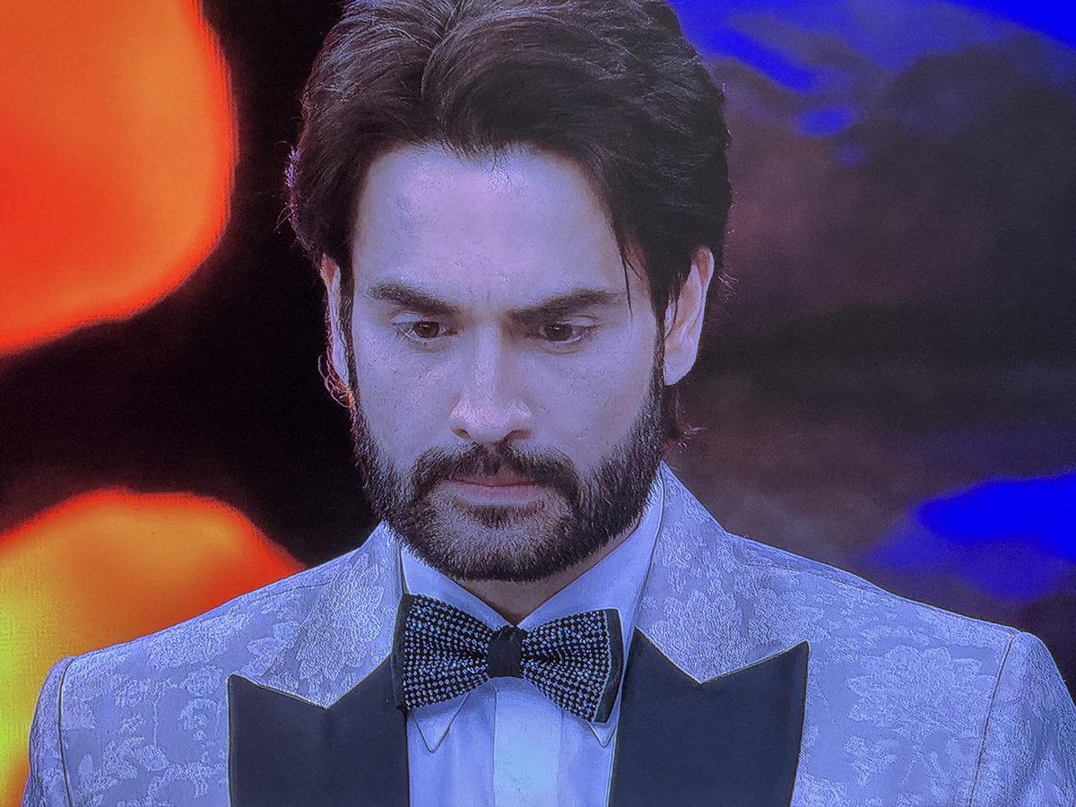 Tazz_Rizan's tweet photo. No dignified family man and super star of ITV should ever come to BB. 
It’s a show for 3rd grade toxic men,who humiliate people,abuse women. 

#VivianDsena
#VDians 

BB18 ICONIC WINNER VIVIAN https://t.co/Qr4cN7OHQ2