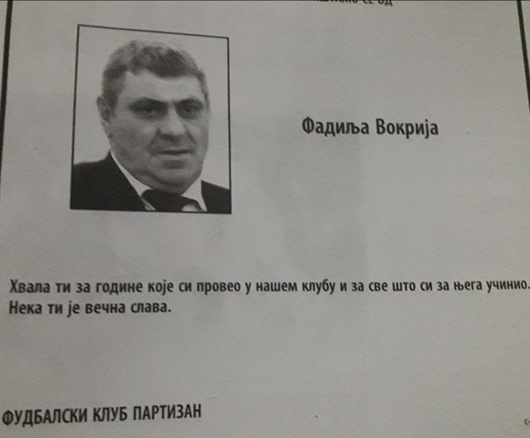 VasilRSB's tweet photo. Свака птица своме јату лети.
Да подсетимо, ова џукела је цркла месец дана након што је као председник такозваног Фудбалског савеза Косова забранио Црвеној звезди да одигра хуманитарну утакмицу у Грачаници.
Опште познато је и да је та џукела недељу дана раније била на састанку у Франшу са овом двојицом, који су му први ред на сахрани.
Сваком своје.
🔴⚪🇷🇸КМ!