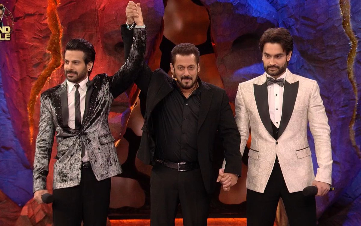 BollySpy's tweet photo. #BiggBoss18 | Congratulations #KaranveerMehra For Winning The Season https://t.co/ogqGkTOR7Y