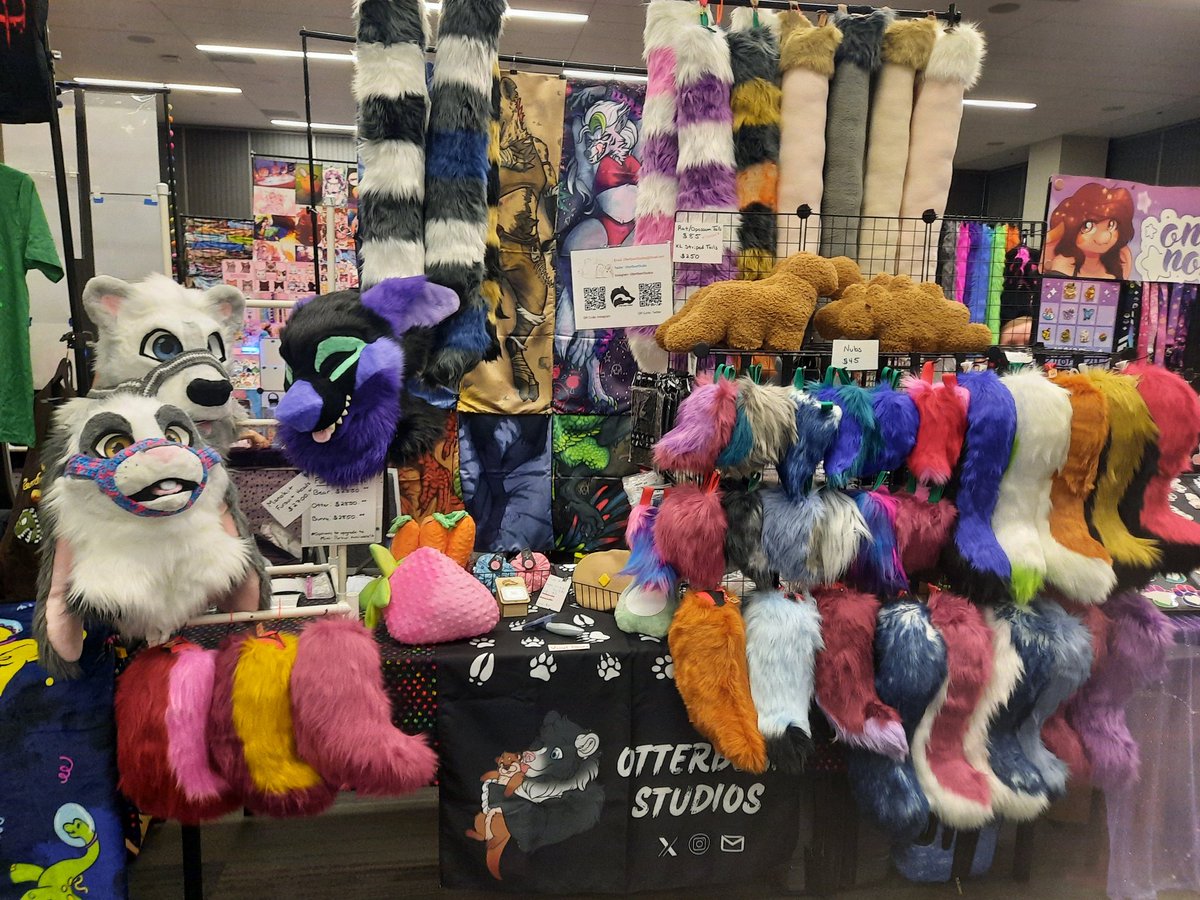 OtterBearStudios (@otterbearstudio) on Twitter photo Day 3 at <a href="/furcon/">Further Confusion "The Beach Episode"</a>! Manokit already found a home but the Burr and Bun are still lookin for homes!
Come and grab them so i dont have to fly them home! XD Day 3 at <a href="/furcon/">Further Confusion "The Beach Episode"</a>! Manokit already found a home but the Burr and Bun are still lookin for homes!
Come and grab them so i dont have to fly them home! XD
