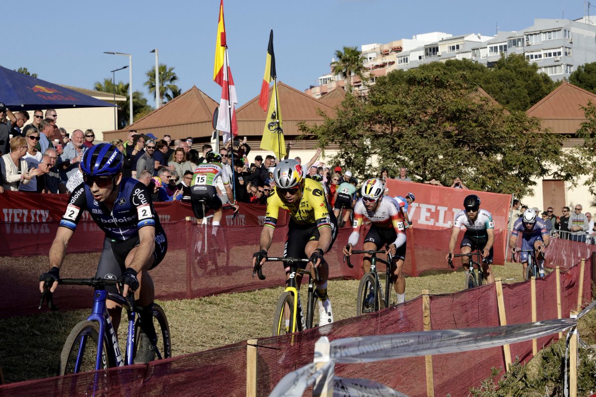 1️⃣6️⃣.0️⃣0️⃣0️⃣ dreams achieved today at the #CX party in Benidorm.

Van Empel and Nys take the win on Felipe and Wout Van Aert's day.

📝: benidormcx.es/benidorm-crown…

❤️ #BenidormCX