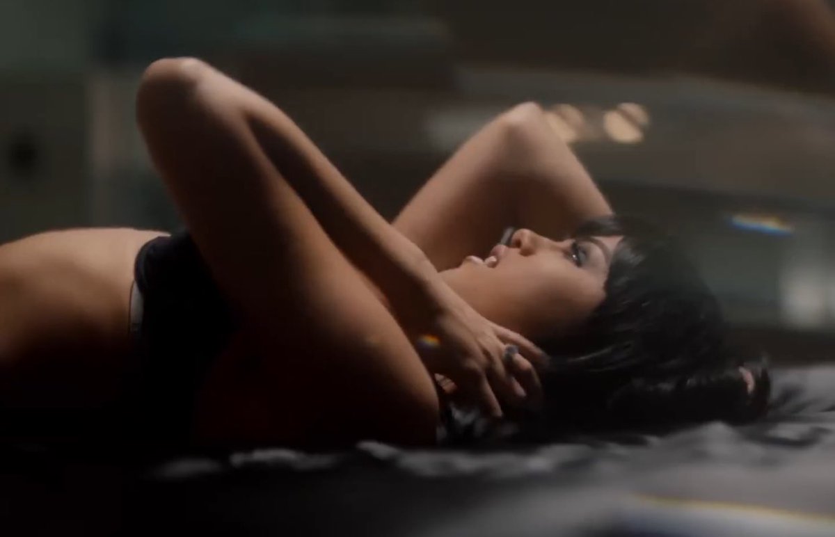 notgwendalupe's tweet photo. 9 years ago, Selena Gomez released 'Hands to Myself' https://t.co/PSVRxUtejJ