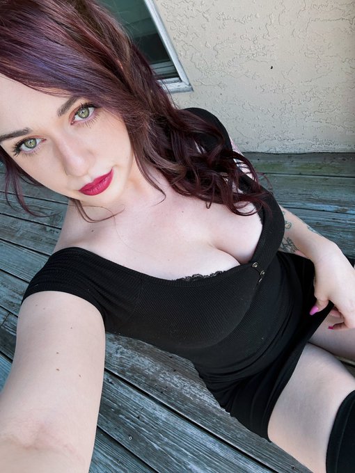 Watch 🖤Ali Katt🖤's leaked NSFW photo on TwXstars