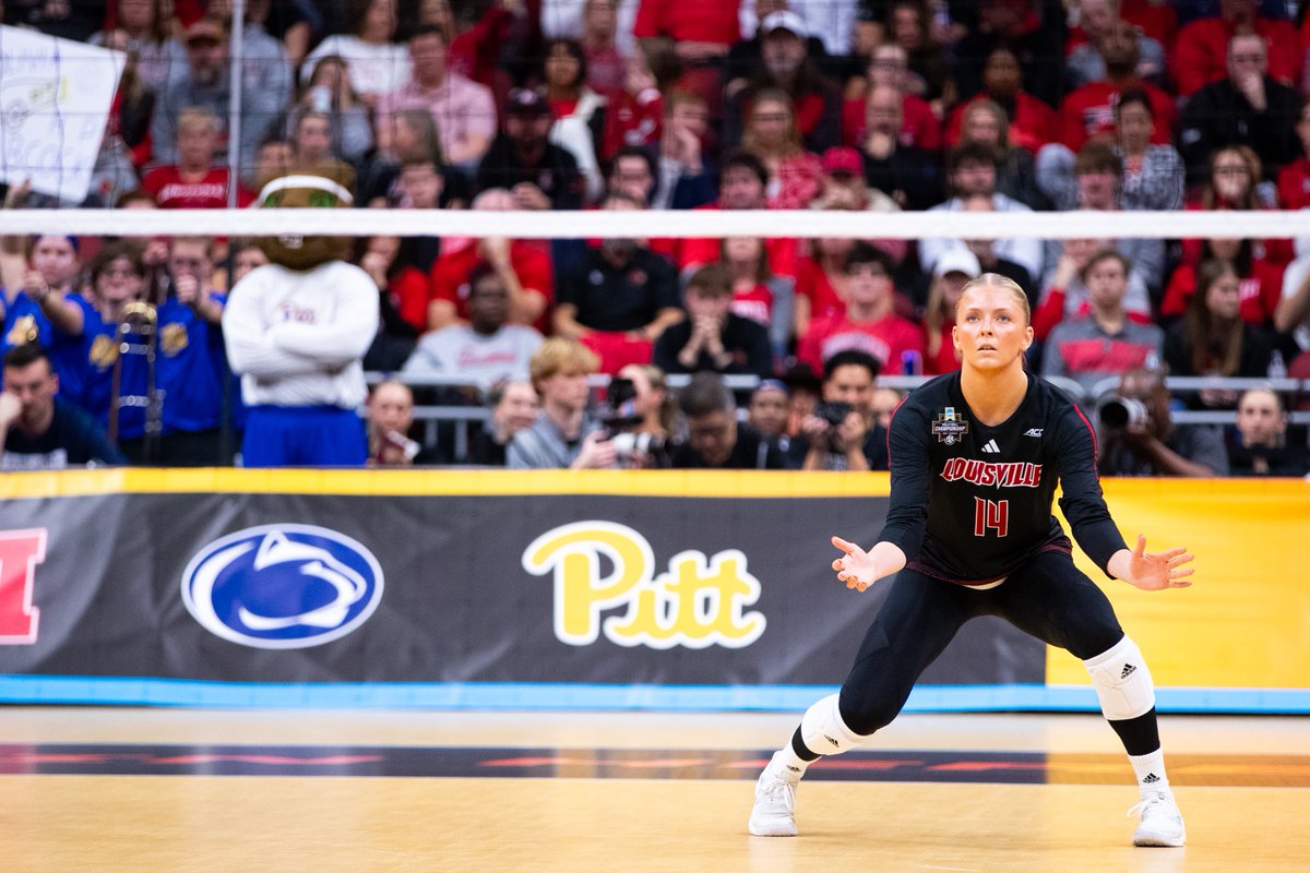 Louisville Volleyball (@louisvillevb) on Twitter photo From a local kid to a hometown legend.
Thank you for all you’ve done for Louisville Volleyball, <a href="/anna_debeer/">Anna DeBeer</a>!
#GoCards From a local kid to a hometown legend.
Thank you for all you’ve done for Louisville Volleyball, <a href="/anna_debeer/">Anna DeBeer</a>!
#GoCards