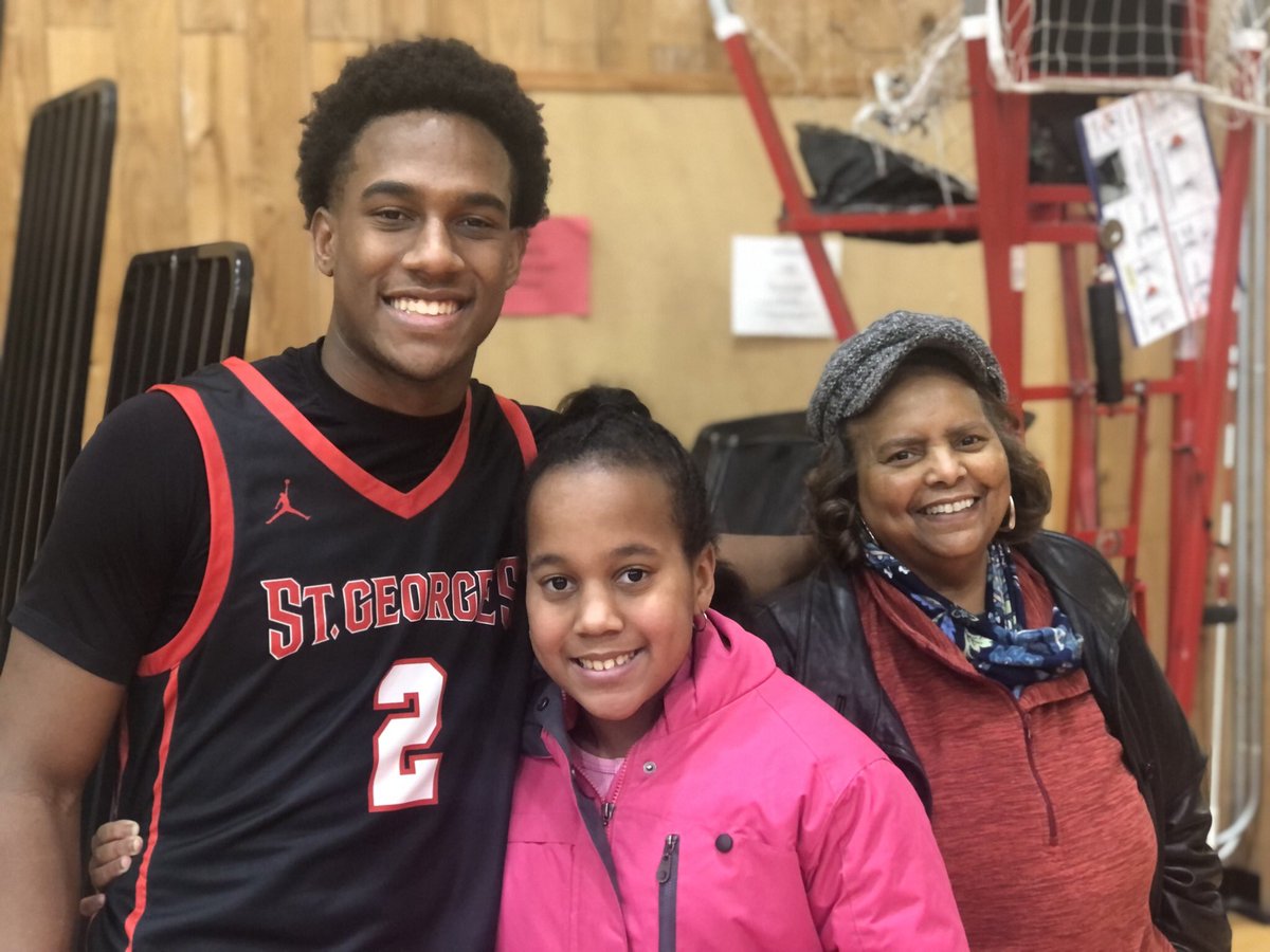 Birthday hops!!! Have a day <a href="/TheBrysonCarter/">BRYSON CARTER</a>!!! #JoFlicks <a href="/GoSGDragons/">SG Athletics</a> <a href="/dpina5/">Dwayne Pina</a> #Dragons