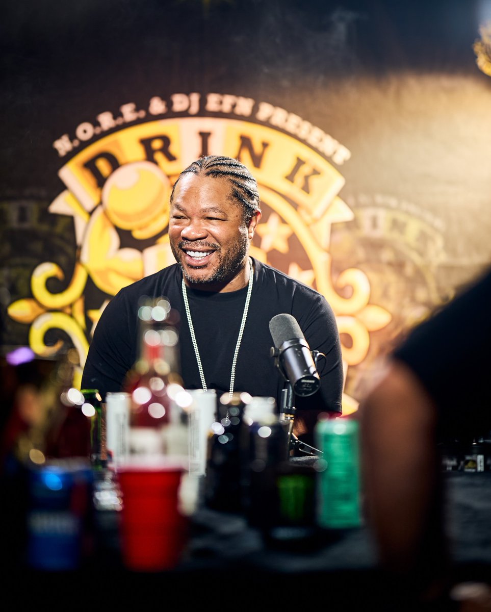 Drinkchamps's tweet image. Legends only. 🥂🔥 Had the privilege of capturing iconic moments with @xzibit on set at #DrinkChamps. From music to moves, this episode is packed with gems. Don’t miss it! Only on @drinkchamps
🎤🍾 #HipHopHistory #XtoTheZ #BehindTheLens #hiphopoodcast #drinkchamps #westcoast