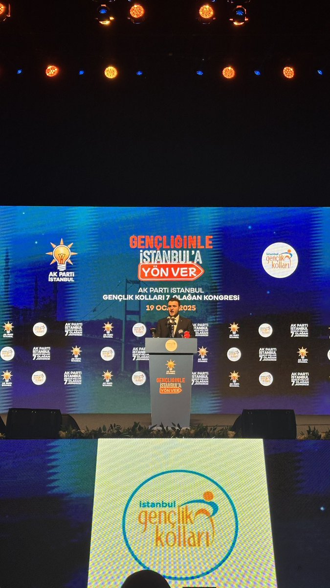 Bugün itibari ile gençlik kollarından yaş haddi sebebiyle emekli oldum 😊

18 yaşında sivil toplumda başlayan yolculuğumun son yıllarını Ak Gençlik’te, büyük bir davanın parçası olarak tamamladım. Bugün 30’la birlikte gençlik çalışmalarına veda ediyorum. Geride güzel anılar,