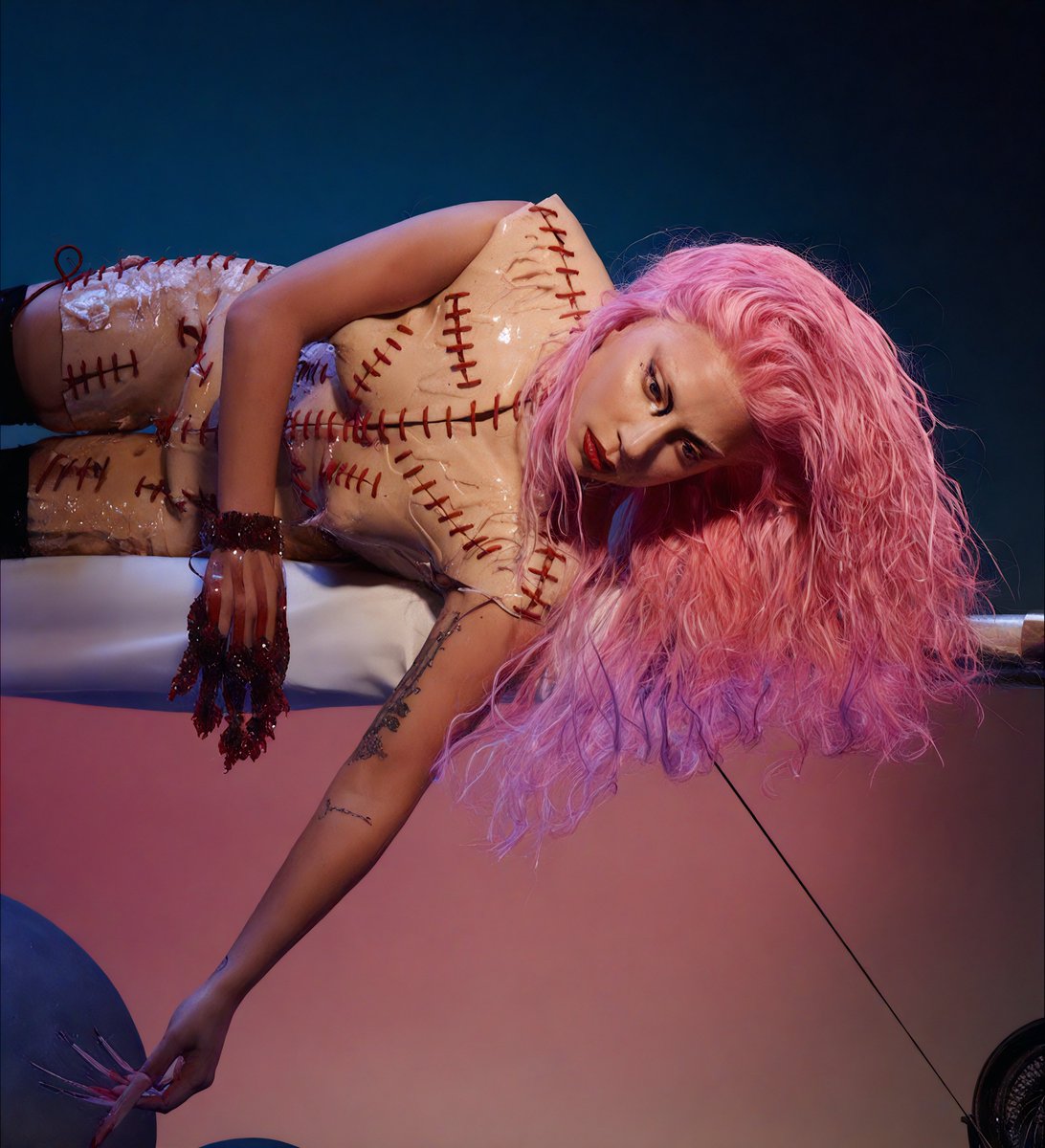 load this chromatica visual in 4k.