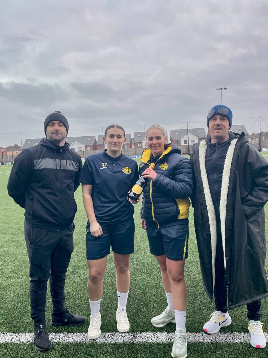 🏆 Player of the Match 🏆

Congratulations to <a href="/BrookeFGarcia/">Brooke Garcia</a> and @MeganFox10_, who shared the Player of the Match award, as judged by our fantastic sponsors, Complete Carpentry Southern.

Well done to both of you on an outstanding performance! 🎉🍾