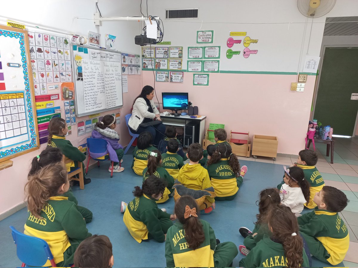nadanassar (@nadanadanassar) on Twitter photo KG3B learners utilized their research skills to find answers to the questions raised about our fascinating visitor, the fish.#Initiated inquiry <a href="/Hhhsinfo/">Houssam Hariri HS</a> <a href="/sashgh/">Sasha Ghosn</a> <a href="/tbaassiri/">Tharwat Baassiri</a> <a href="/monifa_baba/">Monifa Baba</a> KG3B learners utilized their research skills to find answers to the questions raised about our fascinating visitor, the fish.#Initiated inquiry <a href="/Hhhsinfo/">Houssam Hariri HS</a> <a href="/sashgh/">Sasha Ghosn</a> <a href="/tbaassiri/">Tharwat Baassiri</a> <a href="/monifa_baba/">Monifa Baba</a>