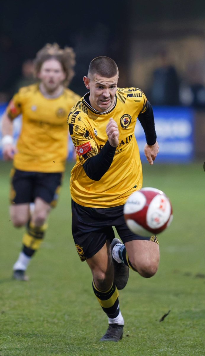 PrescotCablesFC's tweet photo. What a shift from this man yesterday! 💪 

@benielliott9 leading the line https://t.co/7yRA98Ps4c