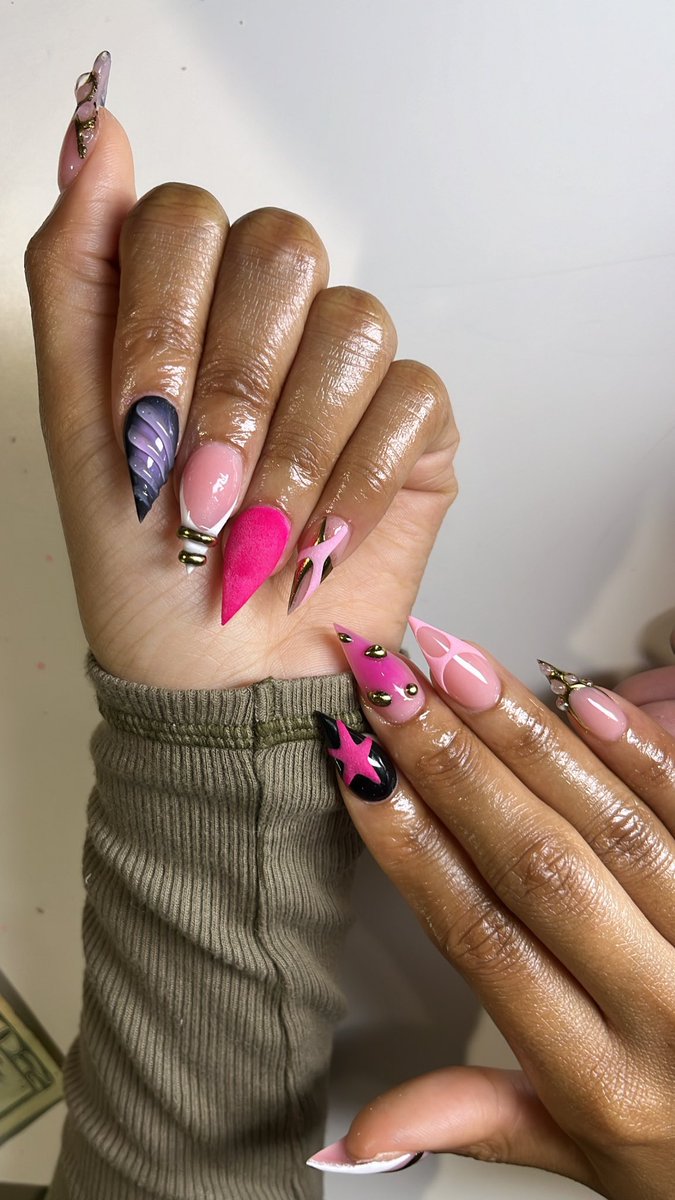 SemajJay_'s tweet image. Gotta know I love stiletto 🙂‍↕️