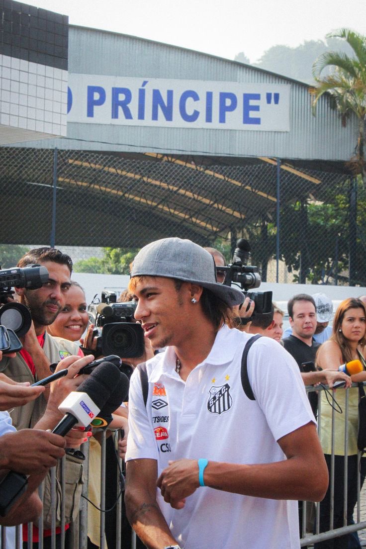 🤯🇧🇷 SANTOS ACORDÓ LA LLEGADA DE NEYMAR JÚNIOR AHORA, A PRÉSTAMO POR SEIS MESES.

[<a href="/diariodopeixe/">Diário do Peixe</a>]