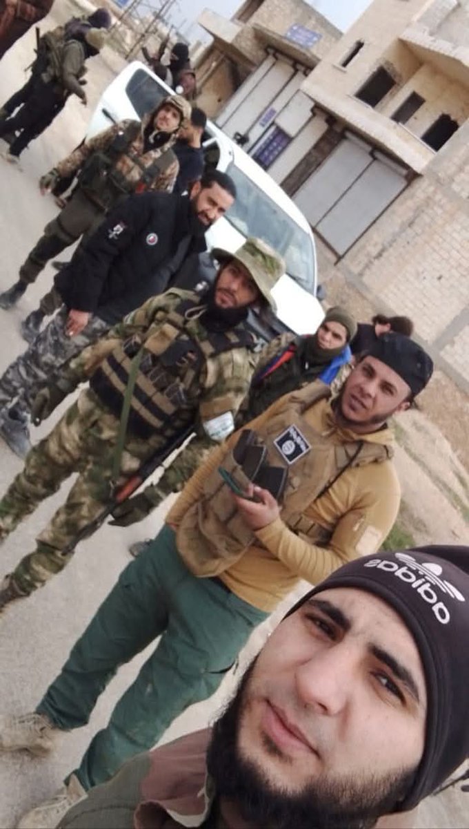 KurdIsrail's tweet photo. 🔞🔴Türkiye is pushing Islamic terrorist groups affiliated with the terrorist organization ISIS to fight the Syrian Democratic Forces on the Tishreen Dam front, west of Kobani. Türkiye is a state sponsor of international terrorism. https://t.co/remikarewv