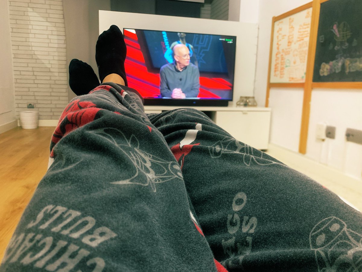 Charlie_pia's tweet photo. Pijamita vintage @MovistarNBA @guillegimenez_ @ADaimiel https://t.co/FvRu33ul4t