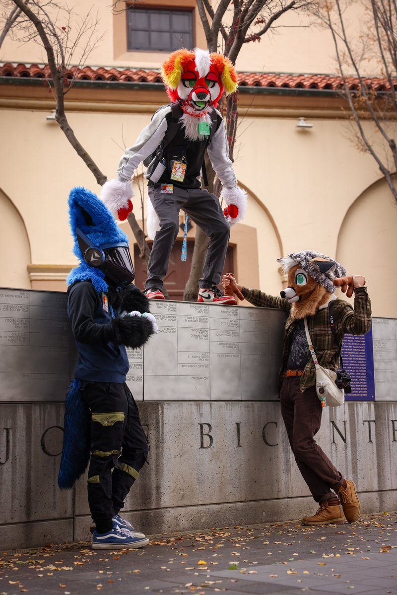 and that’s a wrap on #FurtherConfusion2025

had an amazing weekend at this con, I adore &amp; love being a part of this community. Until next time!!

🦦💚