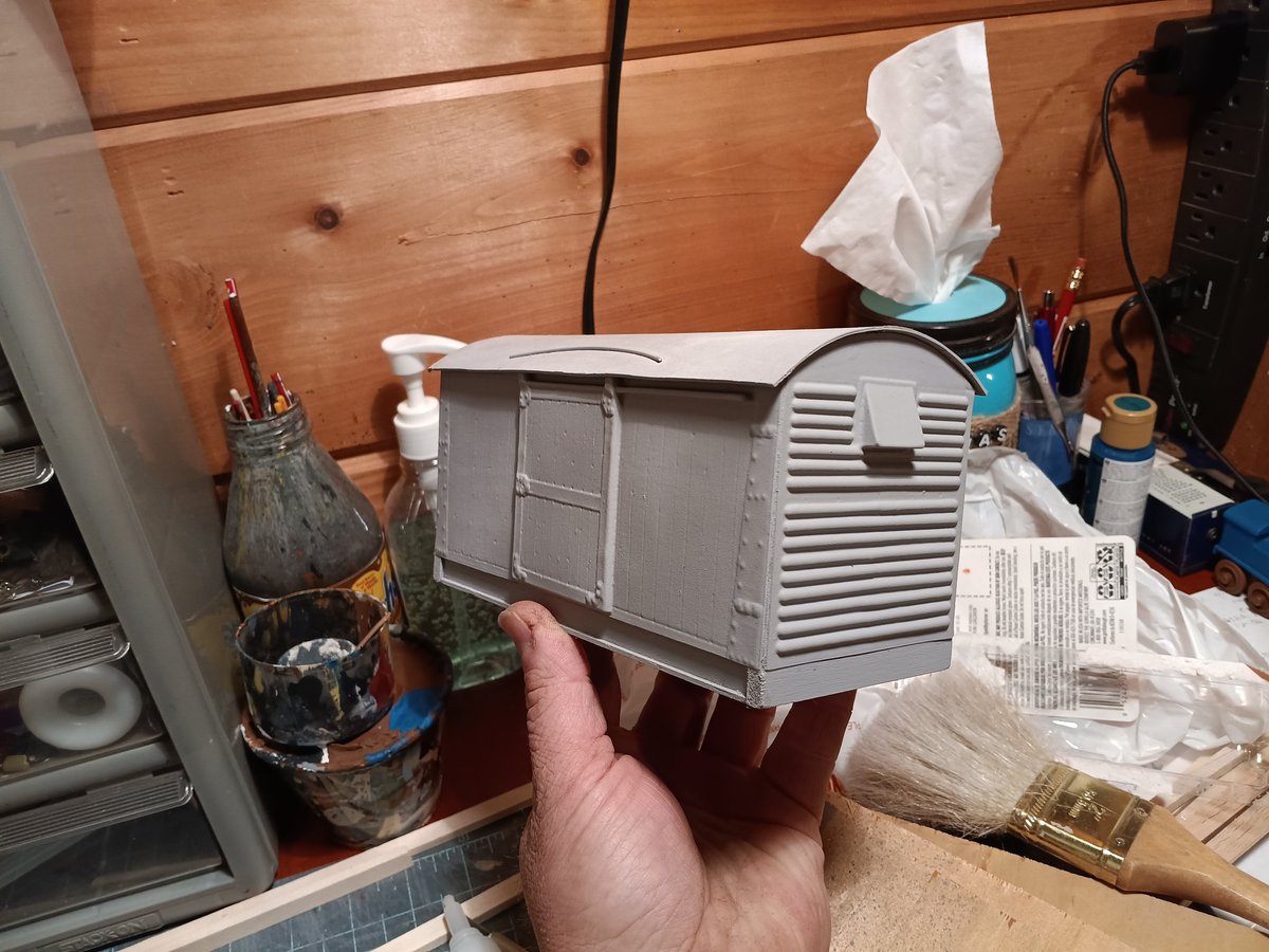 ModelsThomas's tweet image. For sale.  LNER van body. Gauge one.  Roof is cardboard. $75 or best offer. Buyer pays shipping