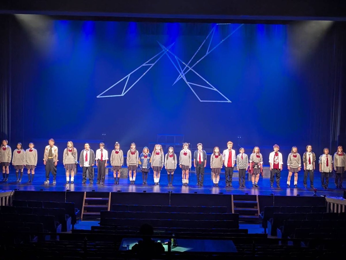 oneheart_ohp's tweet photo. OHP produce ミュージカル
『HAND in HAND〜心と心の回想録〜』

無事に終演致しました⭐️
沢山の方の御来場誠にありがとうございました🙇‍♀️

次回公演は
令和7年10月を予定しております✨

キャスト募集が始まりました😊
是非ホームページよりご応募下さい✨

 #Oneheartproject https://t.co/ah0ETQRzwk