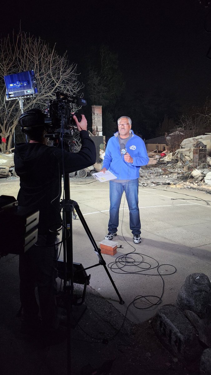 ABC7's tweet photo. Coming up at 6:30pm... @abc7 Eyewitness News Anchor Marc Brown reports live from Altadena for our #SoCalStrong special. https://t.co/0RKDzVeUNQ