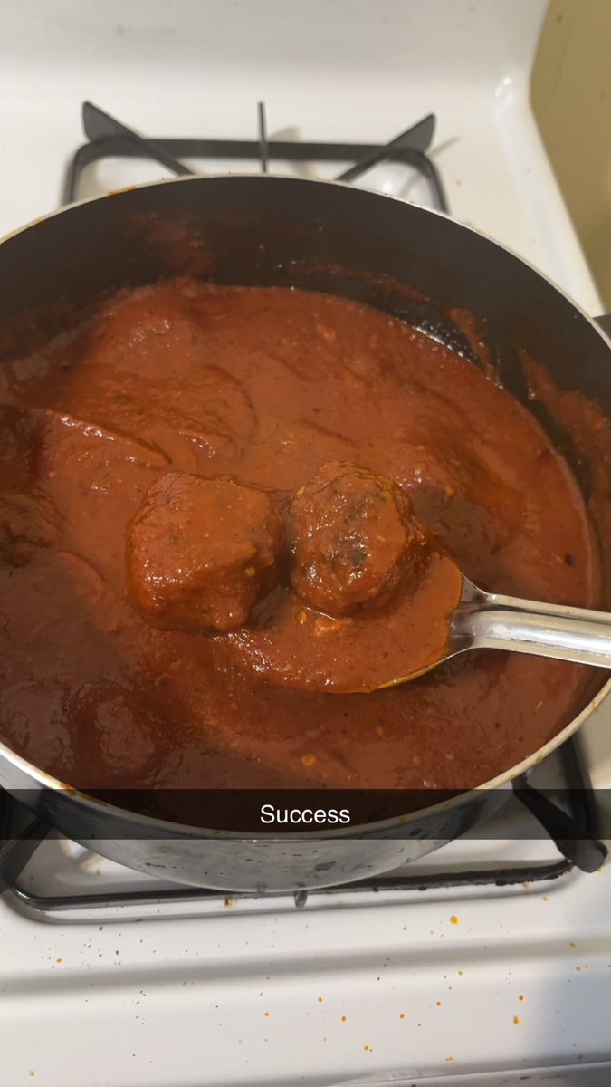 realwhitejamal's tweet photo. Made some banging meatballs today https://t.co/avfsx3Q5by