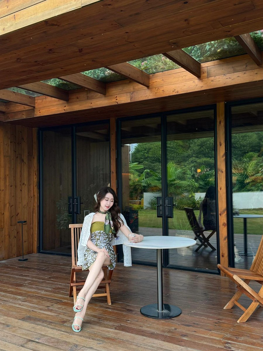 ゆっくりと日々が進んでいます
人生は徐々に良くなる
急がなくても、年月は平和だ