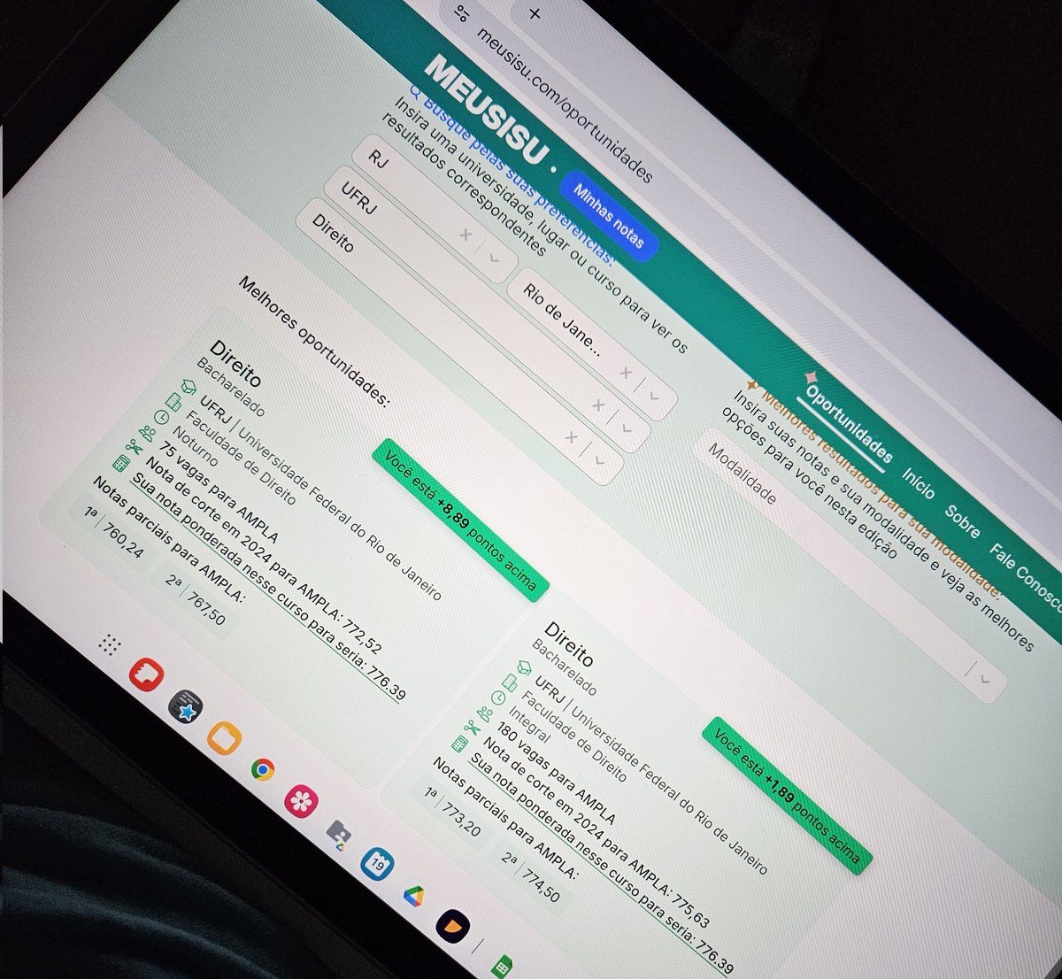 ‼️‼️ pessoal do sisu!!! 

eles add uma página que já mostra a quantos pontos vc tá abaixo ou acima do corte atual!! gente juro ta 1000x melhor que o sisu original KKKKKK 

meusisu.com