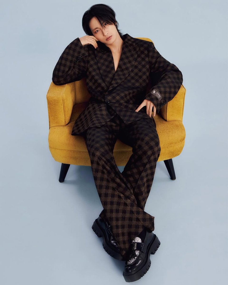 1024updates's tweet photo. [📷] Seonghwa is officially a Friend of the House for the luxury fashion brand AMIRI

#ATEEZ #에이티즈 #SEONGHWA https://t.co/ZiU3L9zlLQ