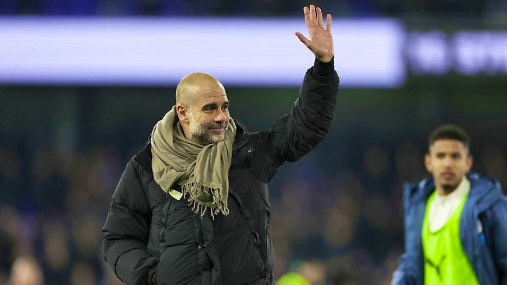 🚨 Pep Guardiola donne une leçon de vie : 

"Parfois, nous n’apprécions pas ou nous sous-estimons le fait de souffrir, la vie, c’est ça ! Les gens pensent que nous devons être heureux tout le temps, que nous devons montrer sur Instagram ou Twitter à quel point nous sommes