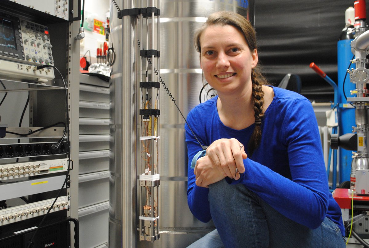 Physikerinnen (@physikerinnen) on Twitter photo Andrea Bergschneider #PhysikerinderWoche - Andrea is an experimental physicist at the Institute of Physics of the <a href="/UniBonn/">Rheinische Friedrich-Wilhelms-UniversitΓ€t Bonn</a>... @BMBF_Bund #womeninphysics #physikerin π©βπ» π dpg-physik.de/vereinigungen/β¦ Andrea Bergschneider #PhysikerinderWoche - Andrea is an experimental physicist at the Institute of Physics of the <a href="/UniBonn/">Rheinische Friedrich-Wilhelms-UniversitΓ€t Bonn</a>... @BMBF_Bund #womeninphysics #physikerin π©βπ» π dpg-physik.de/vereinigungen/β¦