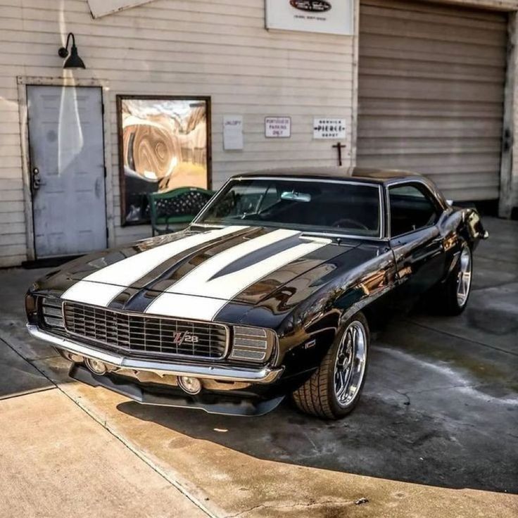 Auto_Porn's tweet photo. Z/28 😍 https://t.co/jHq0ktS7XQ