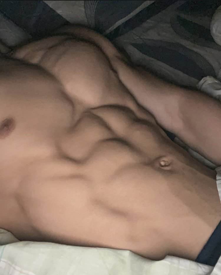 ㅡy

come to bed with daddy.